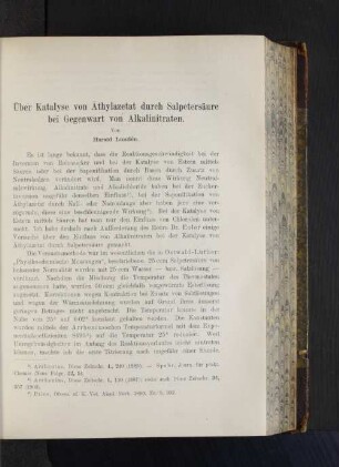 Über Katalyse von Äthylazetat durch Salpetersäure bei Gegenwart von Alkalinitraten