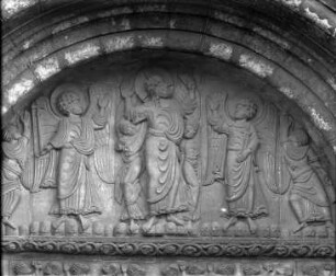 Tympanonrelief mit der Himmelfahrt Christi