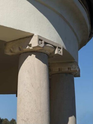 Stilisiertes ionisches Jugendstilkapitell