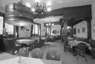Neueröffnung des Restaurants "Goldenes Kreuz" in der Karlstraße 21 a nach Renovierung und Modernisierung