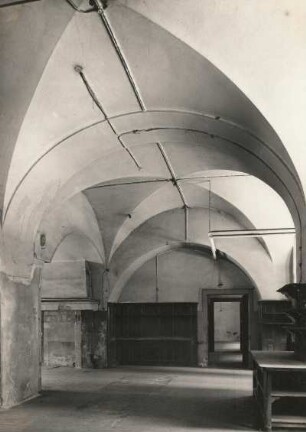 Dresden. Ehemaliges Residenzschloß. Erdgeschoß des Ostflügels. Innenraum