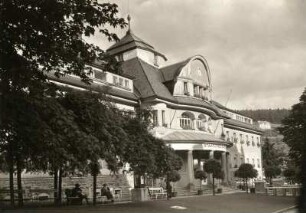 Sankt Joachimsthal (heute Jáchymov). Staatliches Badehaus (1910/1911)