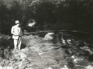 Gottleuba bei Zwiesel : Gottleubatal. Forellenangler an der Gottleuba bei Zwiesel