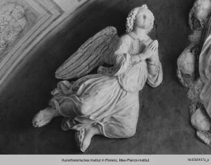Grabaltar der heiligen Fina : Madonna und fliegende Engel