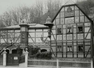 Dresden-Loschwitz, Grundstraße 26. Rote Amsel (Leonhardi-Museum). 1880, Umbau 1905. Straßenansicht