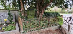 Grabstelle Illert; Reinheim, Friedhofstraße 24