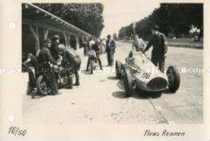 Internationales Avus-Rennen 1951 - Rennwagen und Motorräder an den Boxen