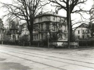 Dresden-Blasewitz, Loschwitzer Straße 10. Wohnhaus (1886/1900). Eckansicht mit Fassade Alemannenstraße