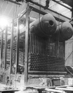 Wasserrohrkessel und Überhitzer, Rückseite (Borsig, Tegel) : Technikgeschichte | Maschinenbau | Kraftmaschinen | Dampfkesselalagen, Feuerungen