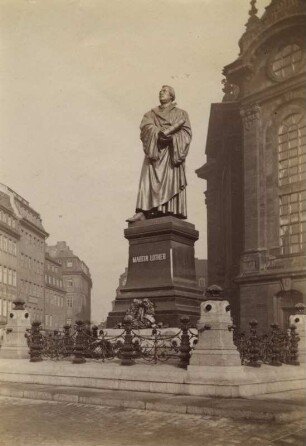Martin-Luther-Denkmal auf dem Dresdner Neumarkt
