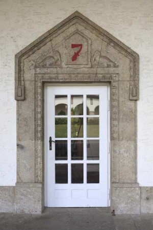 Portal Badehaus 7