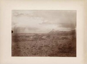 Längstal : Längstal mit Inselberg am "Puschti-Kuh" im Zagros-Gebirge.