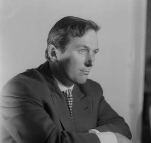 Porträt des Sängers Hans-Georg Nowotny