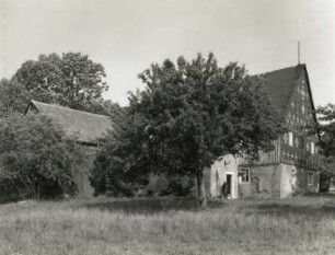 Goldbach-Weickersdorf, Dorfstraße 2. Hakenhof (1. H. 19. Jh.)