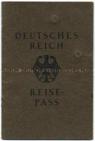 Reisepass des Deutsche Reiches von Margarete Koenig mit Visumstempel für Polen - Familienkonvolut