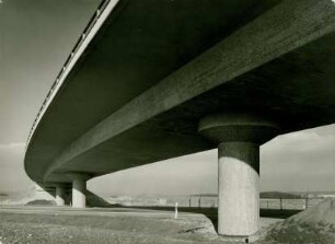 vier Autobahnbrücken aus Spannbeton, 1959