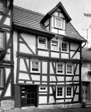 Fachwerkwohnhaus (Fachwerkwohnhaus); Alsfeld, Hofstatt 21