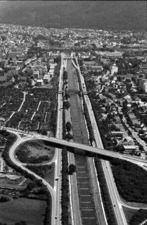 Freiburg: Dreisambrücken, Berliner Allee, Richtung Stadt