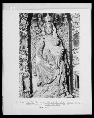 Hochaltar, Mittelnische: Madonna