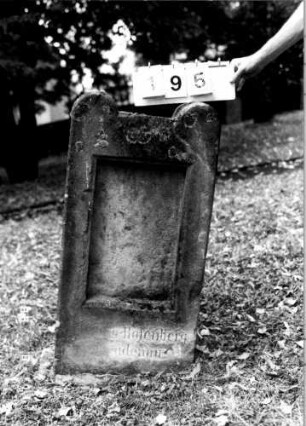 Grabstein 195