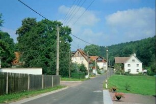 Hauptstraße, Häuser