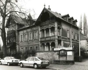 Dresden-Strehlen, Oskarstraße 2/Ecke Wasaplatz. Villa. Um 1900. Straßenansicht (Wasaplatz)