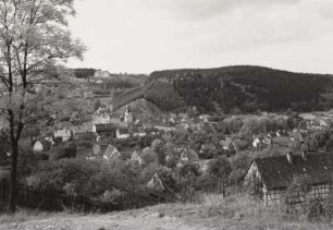 Wippra, Ortsansicht mit Dorfkirche von Südwesten