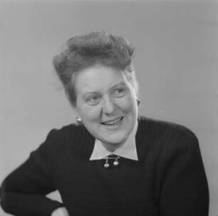 Porträtaufnahmen der Schauspielerin Ruth Baldor : Porträt der Schauspielerin Ruth Baldor
