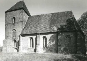 Plüschow-Friedrichshagen (Kreis Grevesmühlen). Dorfkirche (1. V. 15. Jh.). Ansicht von Südsüdost