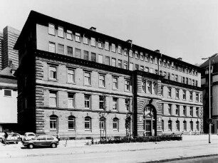 Bundesbahn-Betriebsamt (Verwaltungsgebäude); Frankfurt, Poststraße 6