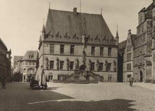 Osnabrüch. Ansicht des von 1487 bis 1512 im spätgotschen Stil errichteten Rathauses
