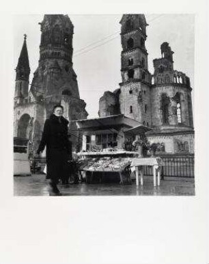 Ohne Titel (Straßenszene Berlin, Kurfürstendamm)