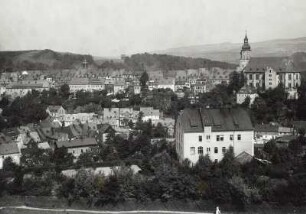 Schwarzenberg, Stadtansicht : Schwarzenberg. Altstadt mit Rathausturm und Georgenkirche