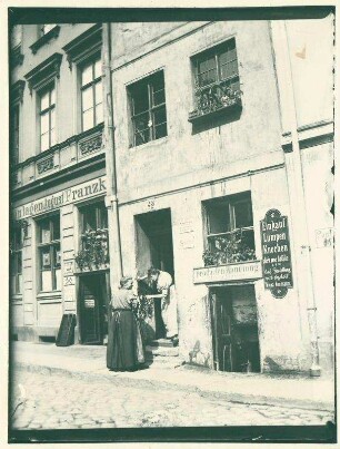 Parochialstraße 23 und 24, zwischen Jüden- und Klosterstraße, Productenhandlung M. N..