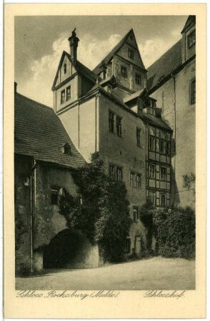 Rochsburg. Schlosshof