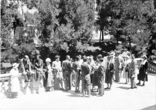 Madrid [Spanien]: Gruppe vor dem Prado