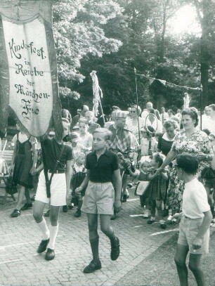 Kinderfest im Zoo. Der große Umzug mit Onkel Benjamin