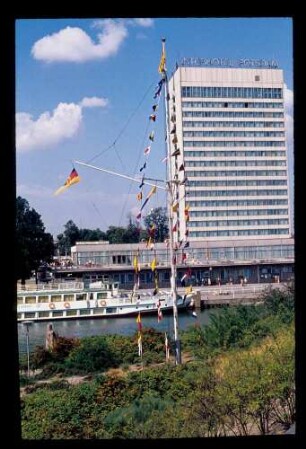 Interhotel 11.8.76.