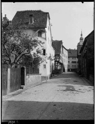 Buchen Straßenansicht mit Kirchenturm der Sankt Oswaldkirche von Süden