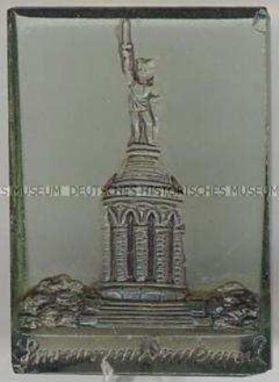 WHW-Abzeichen, Deutsche Baudenkmäler: Hermannsdenkmal, 1. Reichsstraßensammlung 19./20. September 1942, durchgeführt vom NS-Reichsbund für Leibesübungen (NSRL)