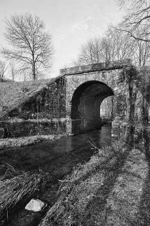 Brücke über den Eichelbach (Brücke); Schotten, Eichelbach (B 276)