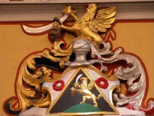 Wappen an einem ehemaligen barocken Palast in der Neißstrasse