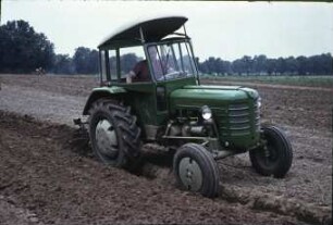Traktorenprüfung ; Radtraktor Zetor 3011