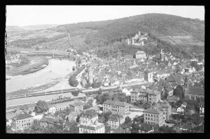 Blick aus Richtung Wartturm auf Altstadt, Mainspitze und Burg Richtung mainaufwärts