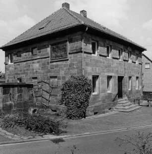 Waldkappel, Am Kirchplatz 2