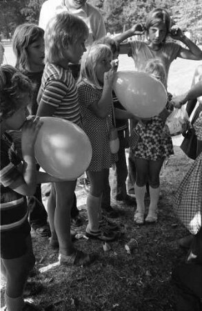 Internationales Kinderfest der Aktion "Ganz Karlsruhe wird kinderfreundlich" und des Jugendamts im Fasanengarten