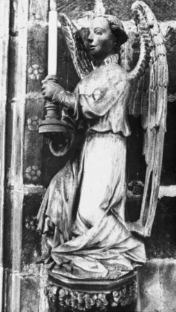 Halberstadt, Dom St. Stephanus und St. Sixtus, Marienkapelle, Eingang, Leuchterengel