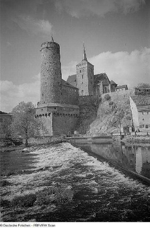 Bautzen. Blick auf Alte Wasserkunst und Michaeliskirche