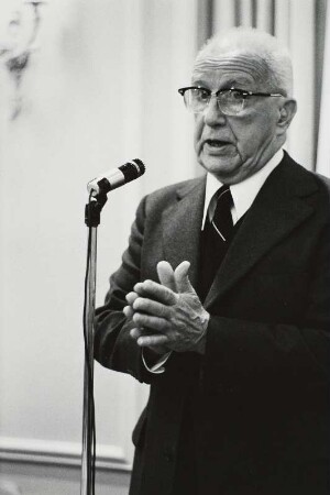Der Architekt R. Buckminster Fuller
