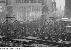 Eingang zum Ausstellungsgelände der Technischen Messe